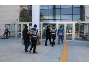 8 ilde 9 ayrı dolandırıcılık olayına 2 tutuklama