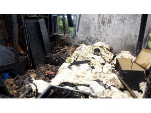 Hatay’da ev yangını