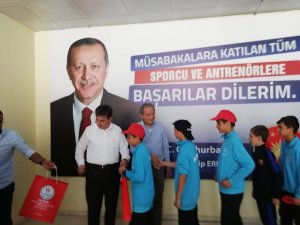 Genç şampiyonlar ödüllendirildi