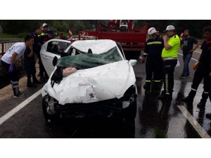 Bolu’da, dereye düşen otomobildeki 3 kişi hayatını kaybetti