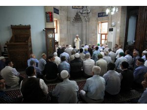 Mursi için gıyabi cenaze namazı