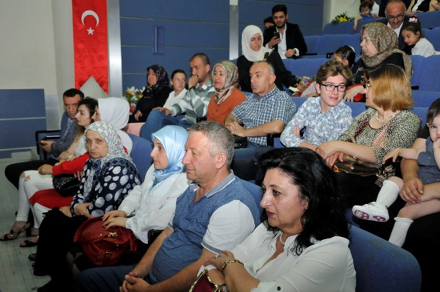 SÜ Teknoloji Fakültesi mezunlarını uğurladı