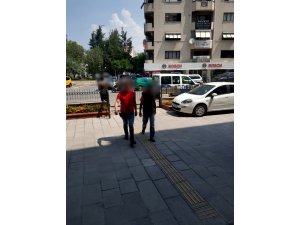 7 ayrı suçtan aranan zanlı Kuşadası’nda yakalandı