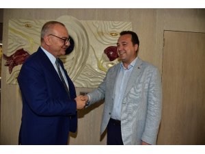 Akhisar’a yapılacak yatırımları görüştüler