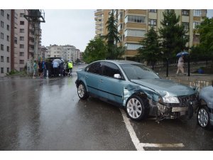 Trabzon’da yağmur trafik kazalarını beraberinde getirdi