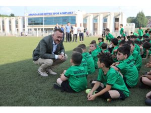 Adapazarı futbol okulu açıldı