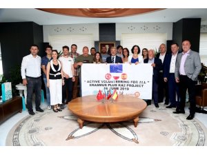 Sınırlar sporla aşılıyor