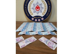 Piyasaya sahte para süren kalpazanlar yakalandı