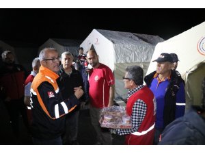 Kayseri’de çadırları sular altında kalan vatandaşların imdadına AFAD ve Kızılay yetişti