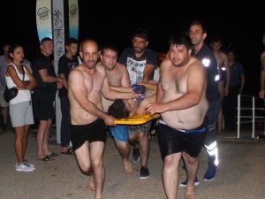 Sağlık ekiplerinin 17 yaşındaki genci hayata döndürme çabası