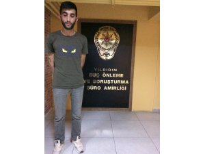 Boş tarlada gasp ettiler fazla kaçamadan yakalandılar