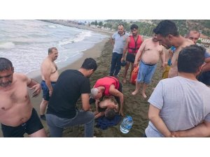 Rip akıntısına kapılan 2 kişi son anda kurtarıldı