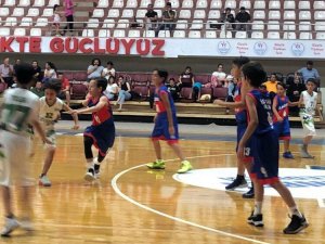 SANKO Okulları basketbol takımı il birincisi oldu