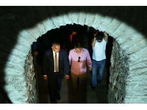 Bakan Ersoy, Tekfur Sarayı ile Anemas Zindanları'nı gezdi