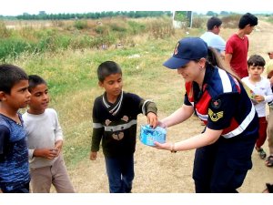 Mevsimlik işçiler jandarmanın kanatları altında