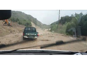 Isparta sağanak yağmura teslim