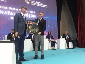 ADÜ’nün ‘Engelleme - Kolaylaştır’ uygulamasına üçüncülük ödülü