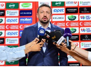 Hidayet Türkoğlu'ndan FIBA hakemlerine tepki
