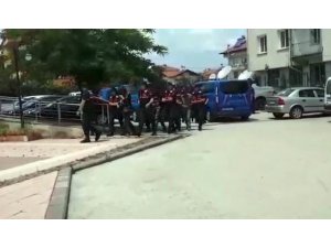 Taşköprü’de gerçekleştirilen fuhuş operasyonunda 14 kişi tutuklandı