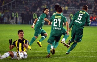 Bursa Fener'i Kadıköy'de yıktı