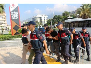 Alanya’daki uyuşturucu operasyonuna 5 tutuklama