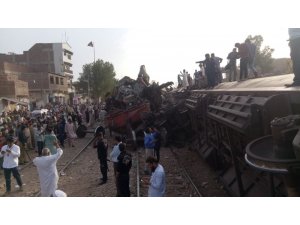 Pakistan’da tren kazası: 3 ölü
