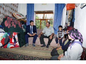 Kaymakam Bozkurtoğlu'ndan ev ziyaretleri