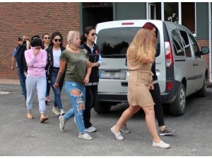 Fuhşun şifresini polis çözdü: "Yabancı arabalar geldi"