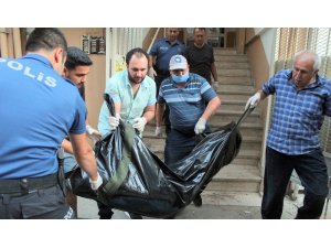 Sokaktan aldığı Gürcü kadını evinde boğarak öldürdü