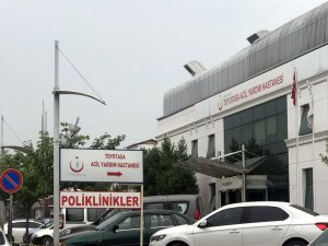 Hastane çalışanlarına bıçaklı saldırı: 2 yaralı