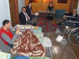 Yatalak hastalara şefkat eli