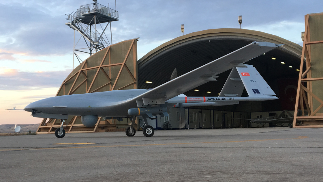 Milli SİHA Bayraktar TB2 100 bin uçuş saatini tamamladı