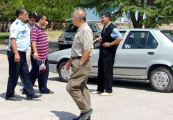 Yurtdışına çıkarken yakalandı