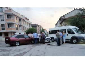 Kaza yapan otomobil alev aldı: 1 yaralı