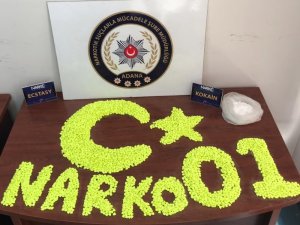 El çantasında uyuşturucu sevkıyatı