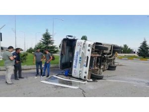 Personel servisi devrildi: 4 yaralı