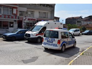 Bileklerini keserek intihar etmek istedi