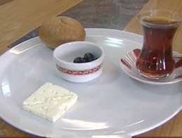 Paşalar kahvaltı menüsünü beğenmedi
