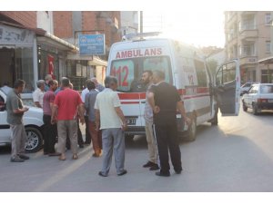 Kız kardeşine sarkıntılık yaptığını iddia ettiği şahsı bıçakla yaraladı