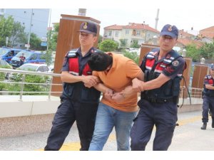 Sarıkız’ı Afyon’da sucuk yapacaklardı, çete üyeleri hem parayı hem sucuğu yiyemedi