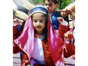 Minibüsün çarptığı küçük kız çocuğu hayatını kaybetti