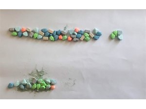 Alıcı kılığına giren jandarmadan uyuşturucu tacirlerine suçüstü