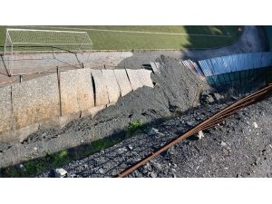 Sağanak yağış fırtına amatör spor kulüplerini de etkiledi