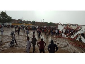 Hindistan’da ayin çadırı çöktü: 14 ölü, 50’den fazla yaralı