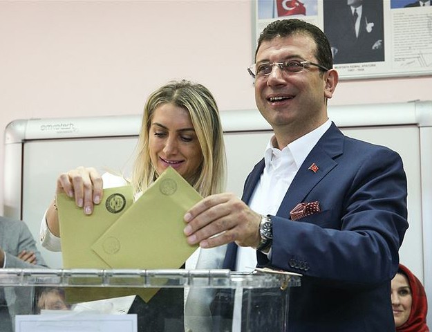 Trabzonspor'dan Ekrem İmamoğlu'na tebrik