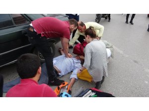 Kaza tartışmasında kalp krizi geçirdi, yoldan geçen sağlık görevlisinin müdahalesiyle hayata döndü