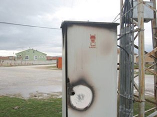 Elektrik trafosuna yıldırım düştü