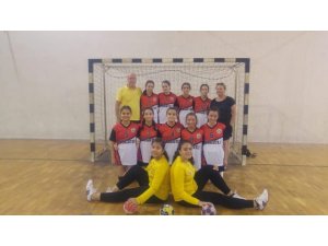 Turgutlu Belediyespor’un minik hentbolcuları Türkiye 4. oldu