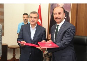 Valilik ile belediye arasında işbirliği protokolü imzalandı
