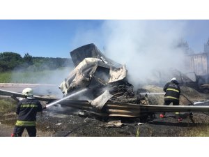 TEM Otoyolunda 3 araç yandı